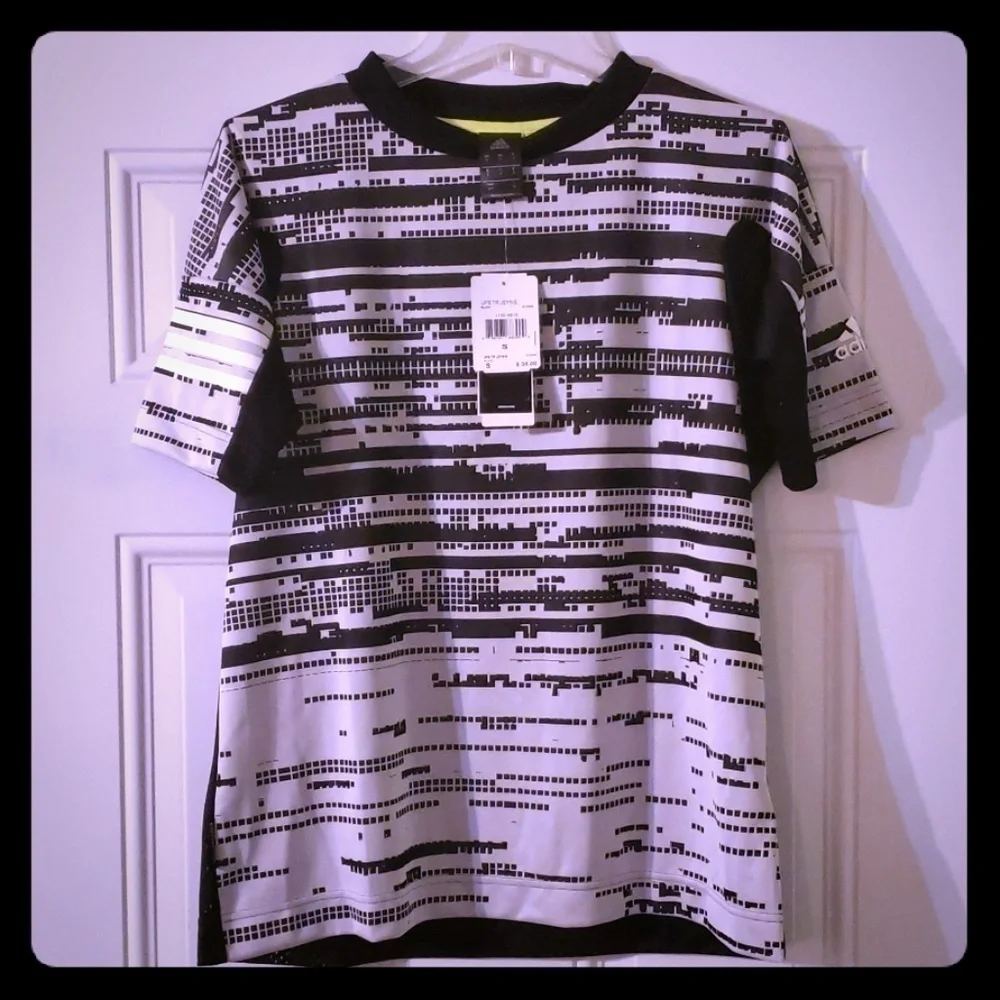 𝅺MEN'S Adidas shirt